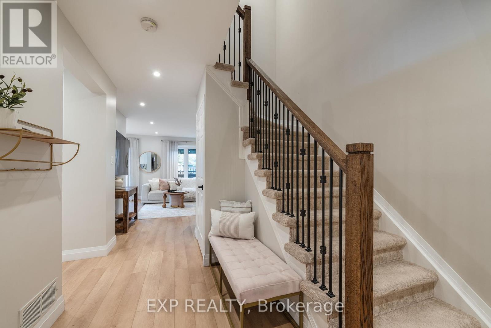 24 Glenmore Drive, Whitby, Ontario  L1N 9J3 - Photo 4 - E12166034