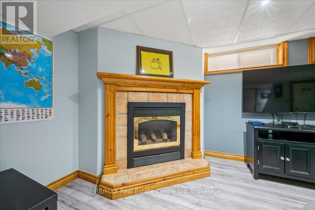 44 Glenburnie Drive, Guelph, Ontario  N1E 4C6 - Photo 33 - X12165978
