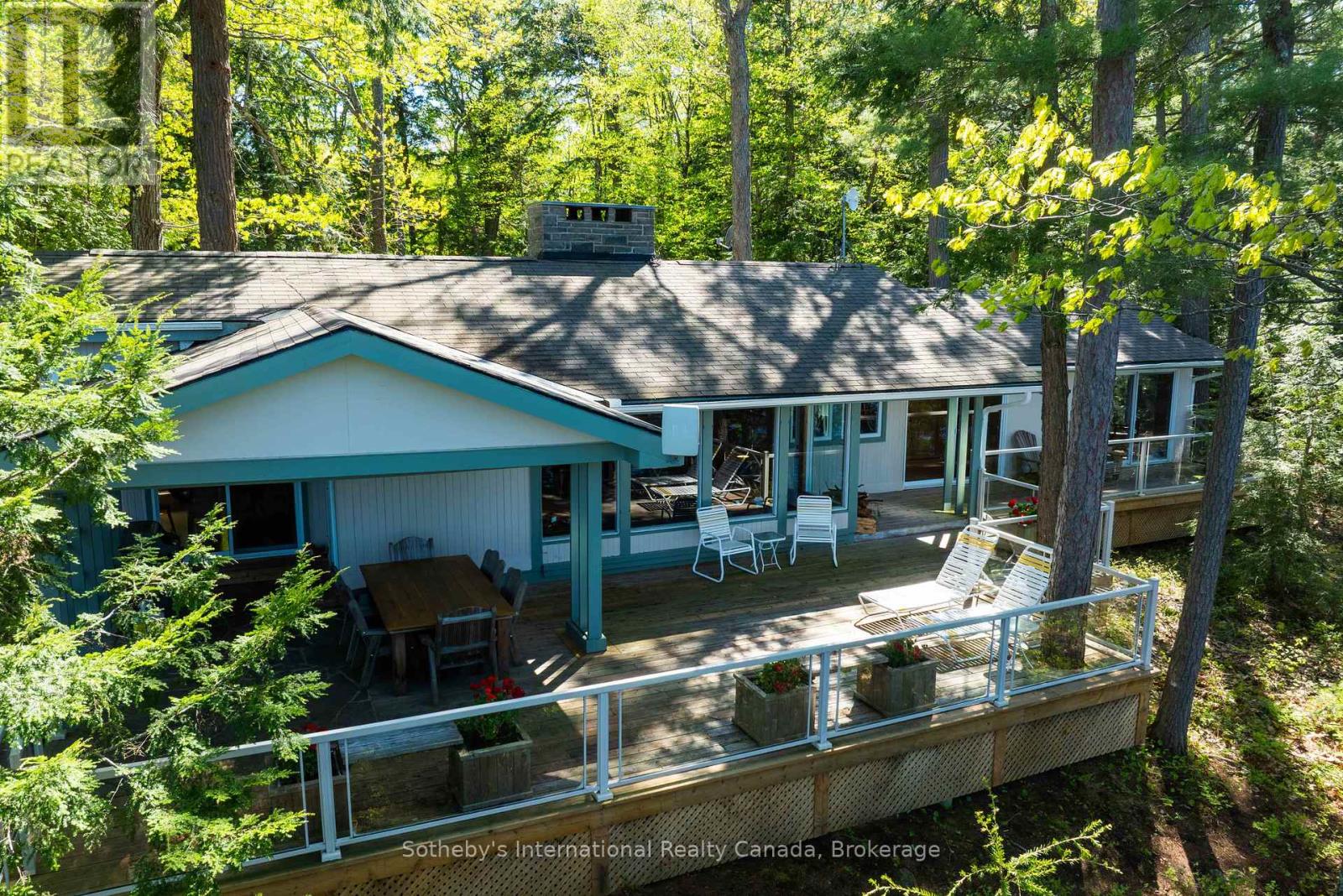 1 Shaw Island, Muskoka Lakes (Wood (Muskoka Lakes)), Ontario  P0G 1G0 - Photo 2 - X12166006