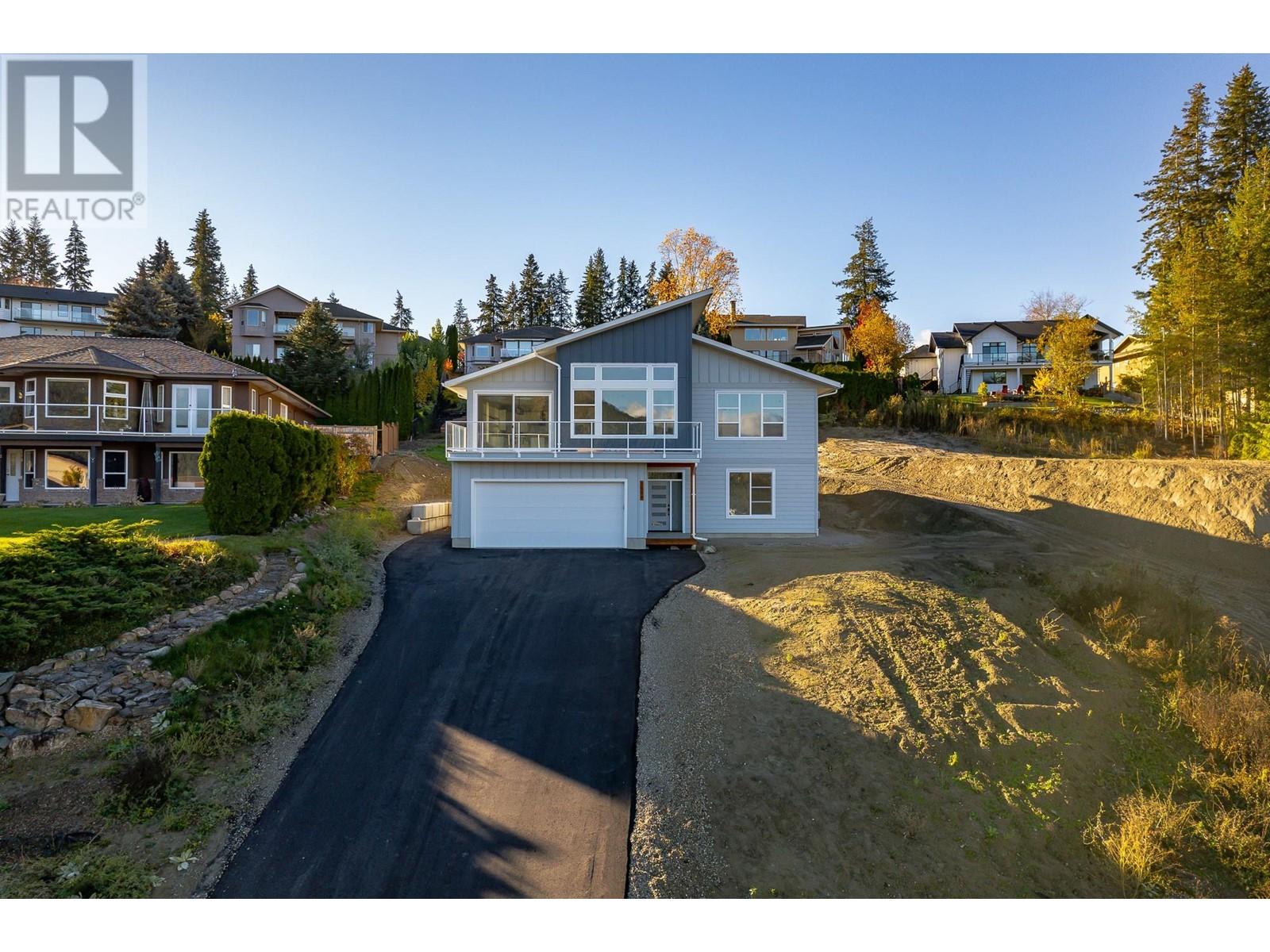 2594 Grand View Place, Blind Bay, British Columbia  V0E 1H2 - Photo 6 - 10346319