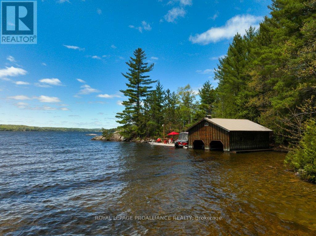 890 Mazinaw Lake, Addington Highlands, Ontario  K0H 1K0 - Photo 42 - X12165960