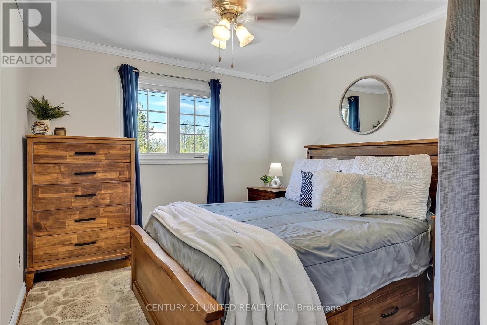 687 Robinson Road, Selwyn, Ontario  K0L 1T0 - Photo 16 - X12166062