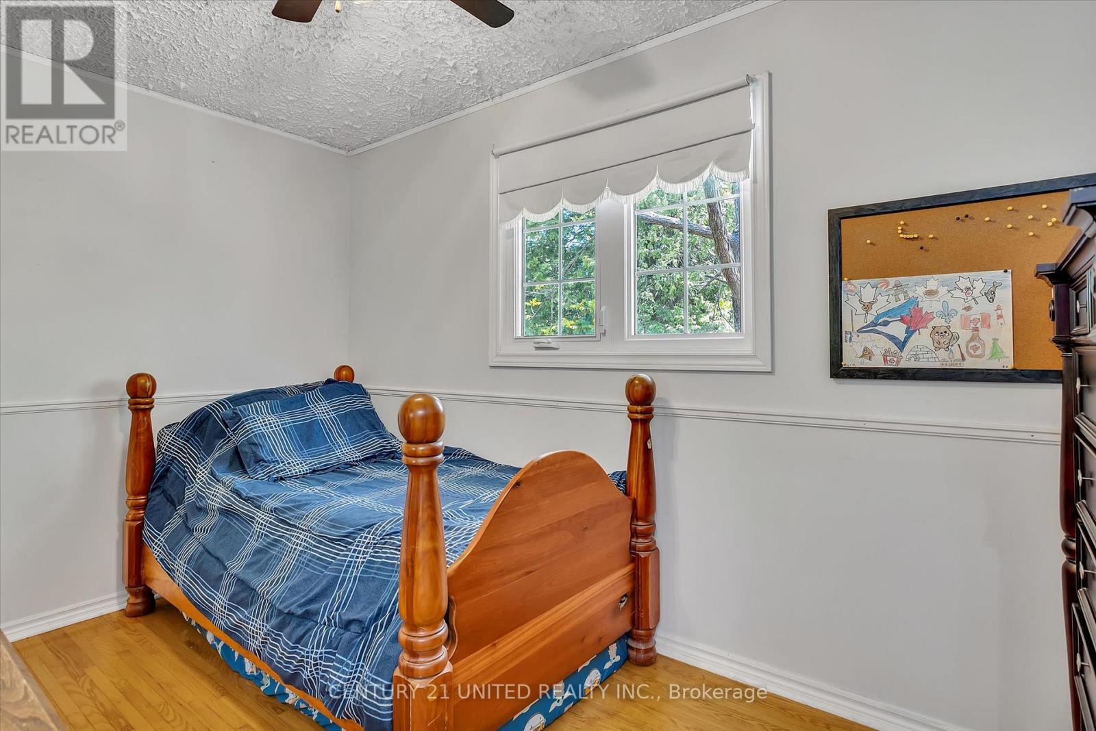 687 Robinson Road, Selwyn, Ontario  K0L 1T0 - Photo 18 - X12166062