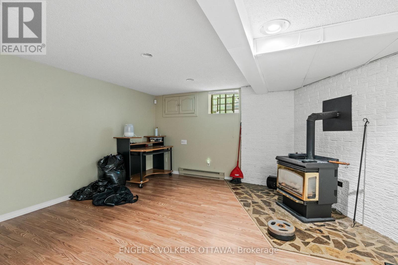 1372 Ridgedale Street, Ottawa, Ontario  K1T 1C5 - Photo 29 - X12165977