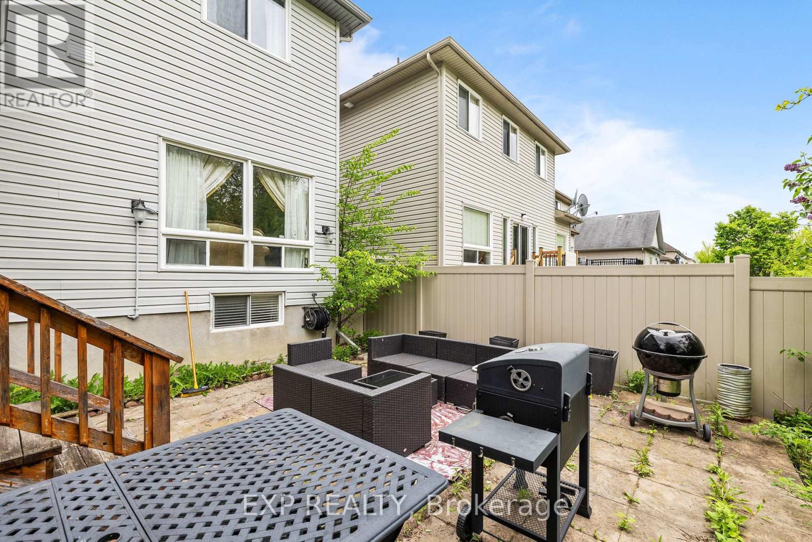 336 Wisteria Crescent, Ottawa, Ontario  K1V 0N5 - Photo 32 - X12165988