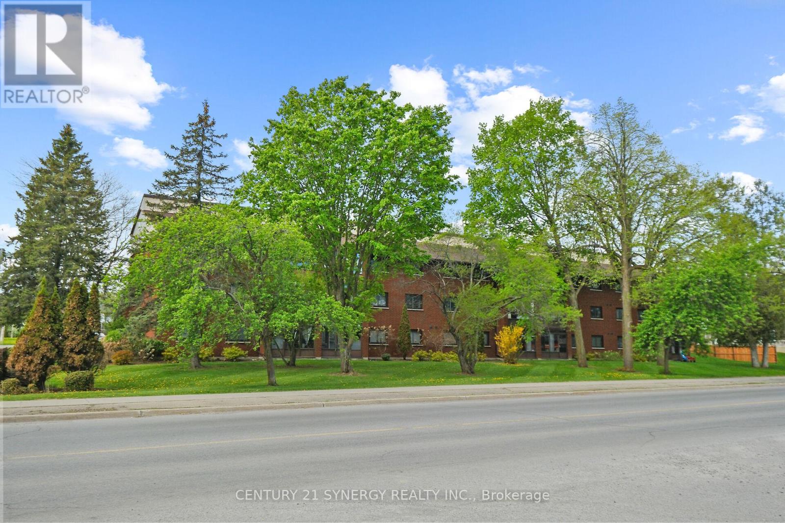 Property at 207 - 15 FINDLAY AVENUE image 5