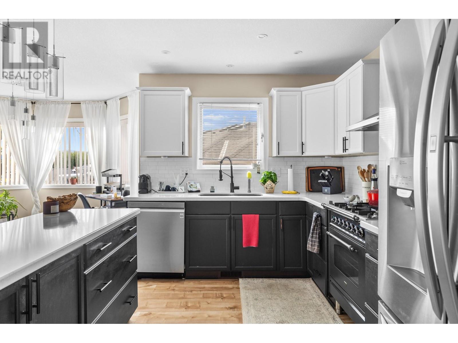 Property at 1001 30 Avenue Unit# 29 image 3