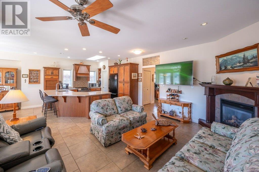6905 MOUNTAINVIEW Drive, Oliver, BC V0H1T4