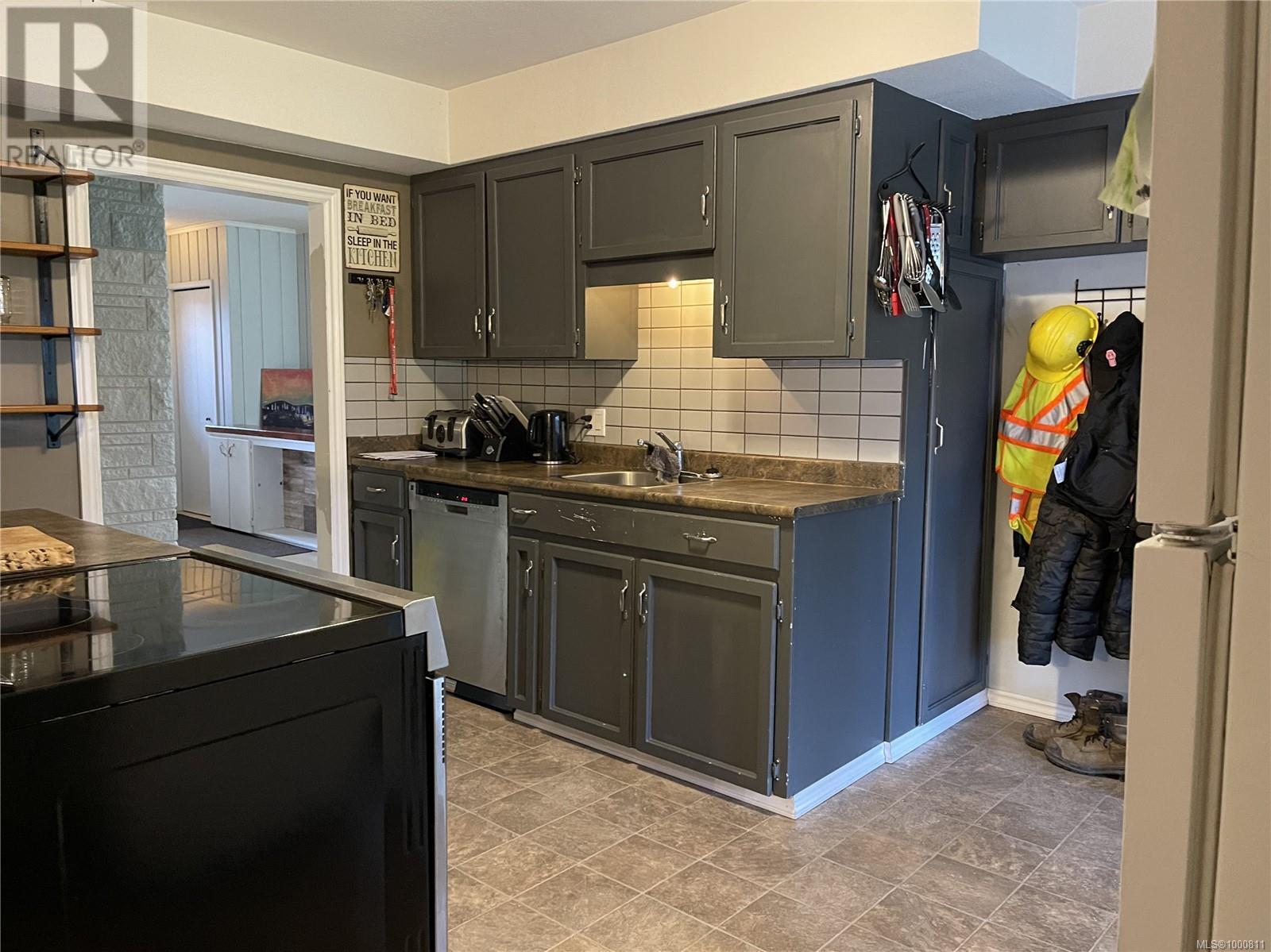 4162 Glenside Rd, Port Alberni, British Columbia  V9Y 8N9 - Photo 17 - 1000811