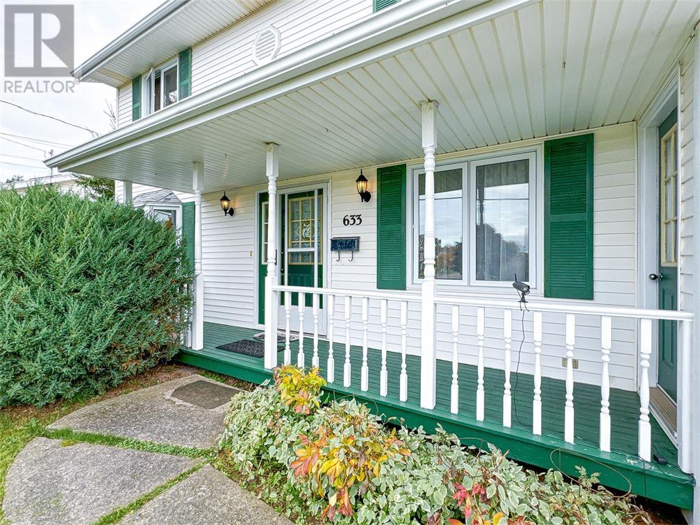 Property at 633 Queen Street image 2