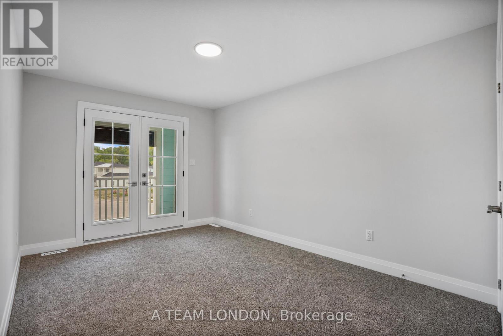 72 The Promenade, Central Elgin, Ontario  N5L 1C5 - Photo 26 - X12156555