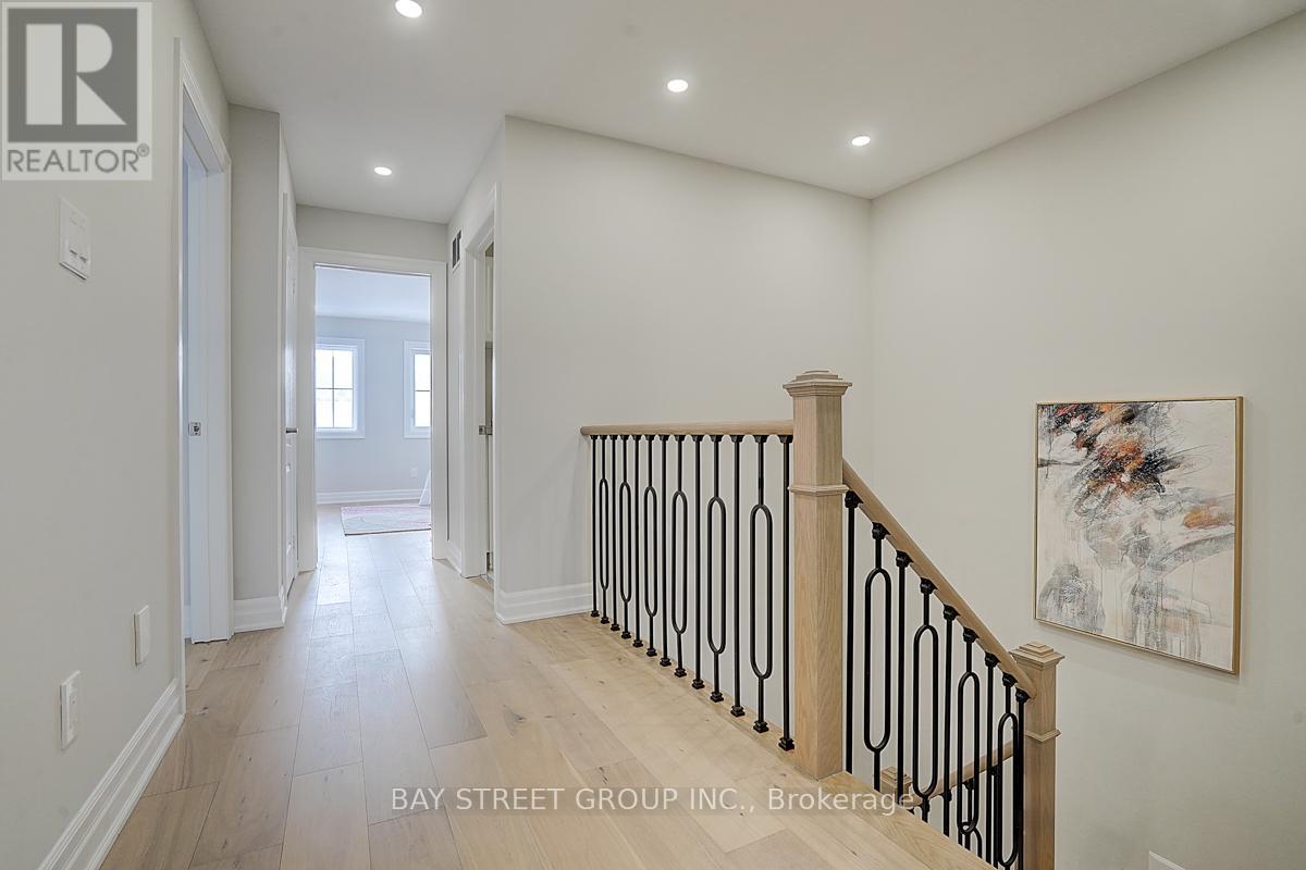 100 Dovetail Drive, Richmond Hill, Ontario  L4E 5A7 - Photo 28 - N12014251