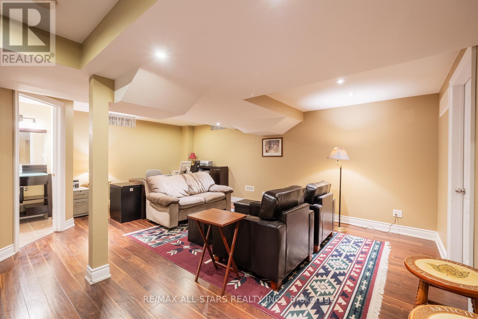 21 Albert Street, Whitchurch-Stouffville, Ontario  L4A 4H2 - Photo 21 - N12161759