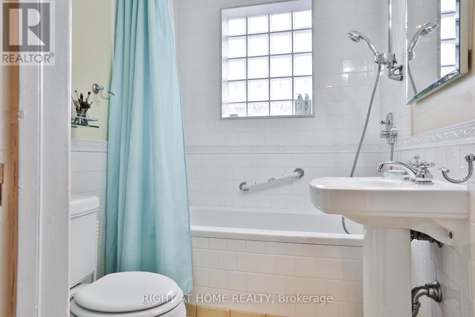 2103 Avenue Road, Toronto, Ontario  M5M 4A9 - Photo 13 - C12165678