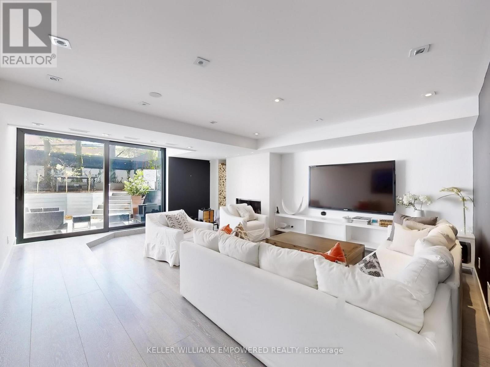 41 Berryman Street, Toronto, Ontario  M5R 1M7 - Photo 13 - C12165767