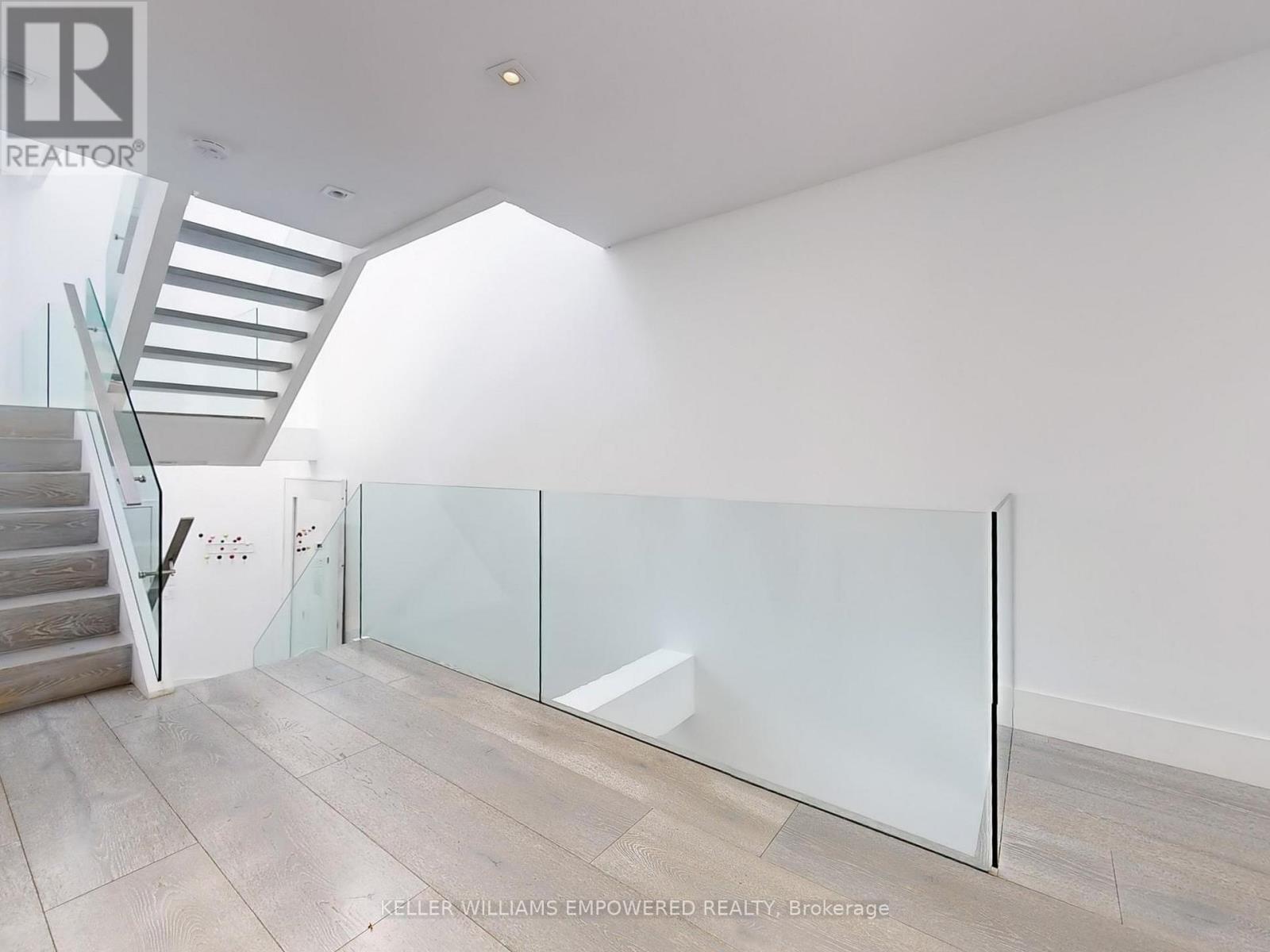 41 Berryman Street, Toronto, Ontario  M5R 1M7 - Photo 4 - C12165767