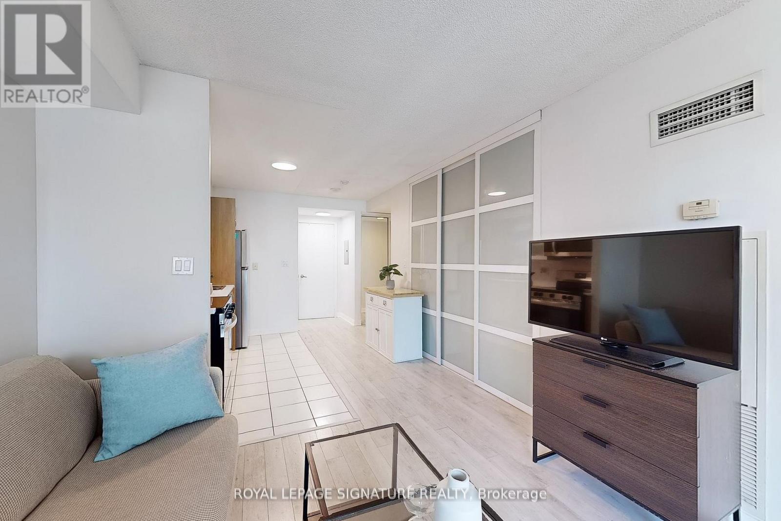 1012 - 600 Fleet Street, Toronto, Ontario  M5V 1B7 - Photo 11 - C12165772