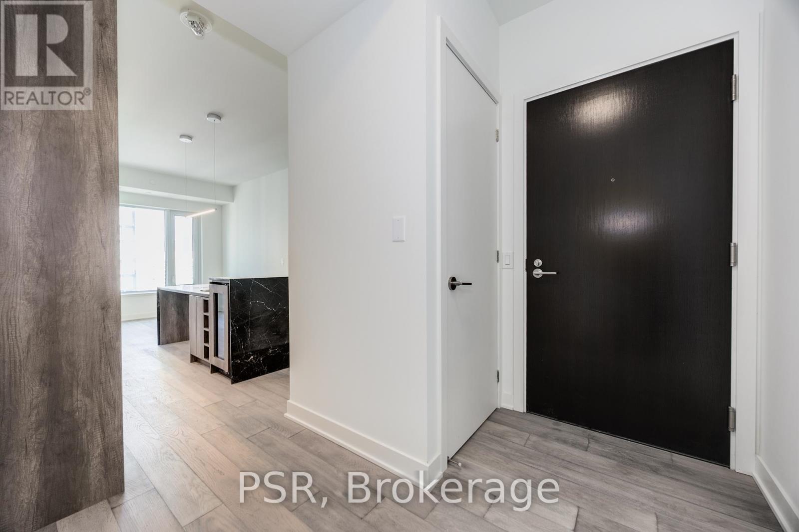 2707 - 11 Yorkville Avenue, Toronto (Annex), Ontario  M4W 1L2 - Photo 8 - C12165834