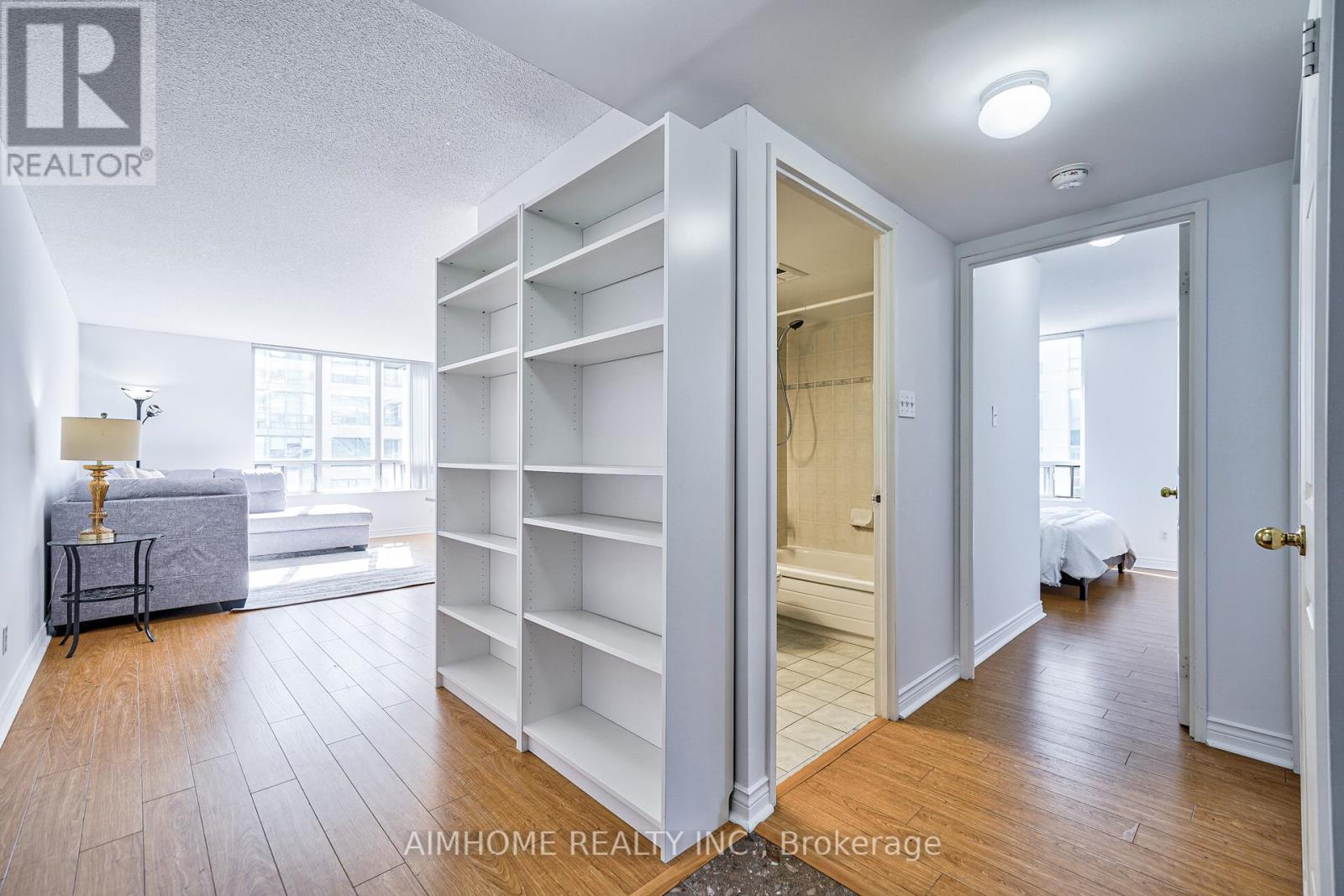 710 - 256 Doris Avenue, Toronto, Ontario  M2N 6X8 - Photo 12 - C12165842