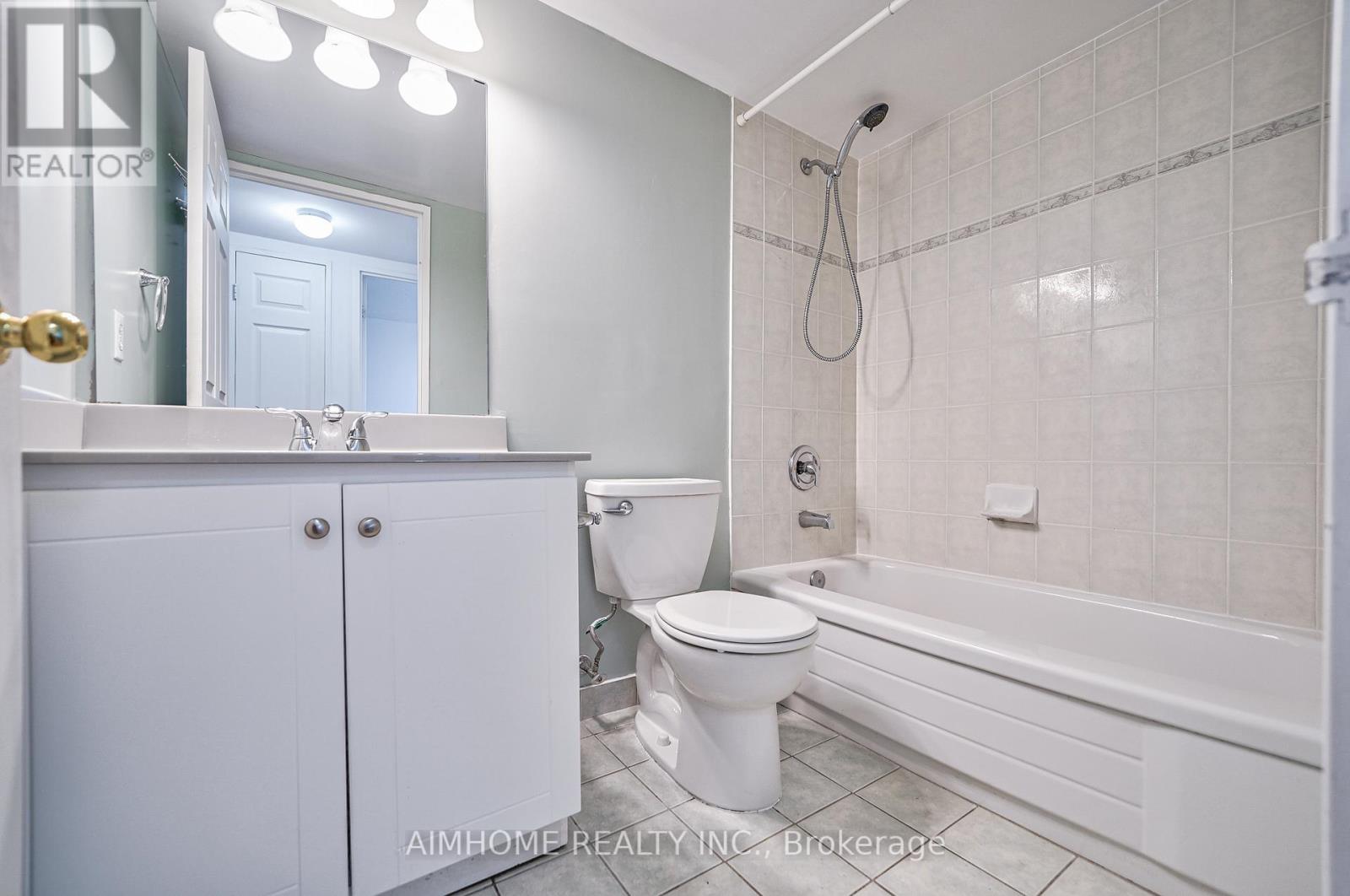 710 - 256 Doris Avenue, Toronto, Ontario  M2N 6X8 - Photo 20 - C12165842