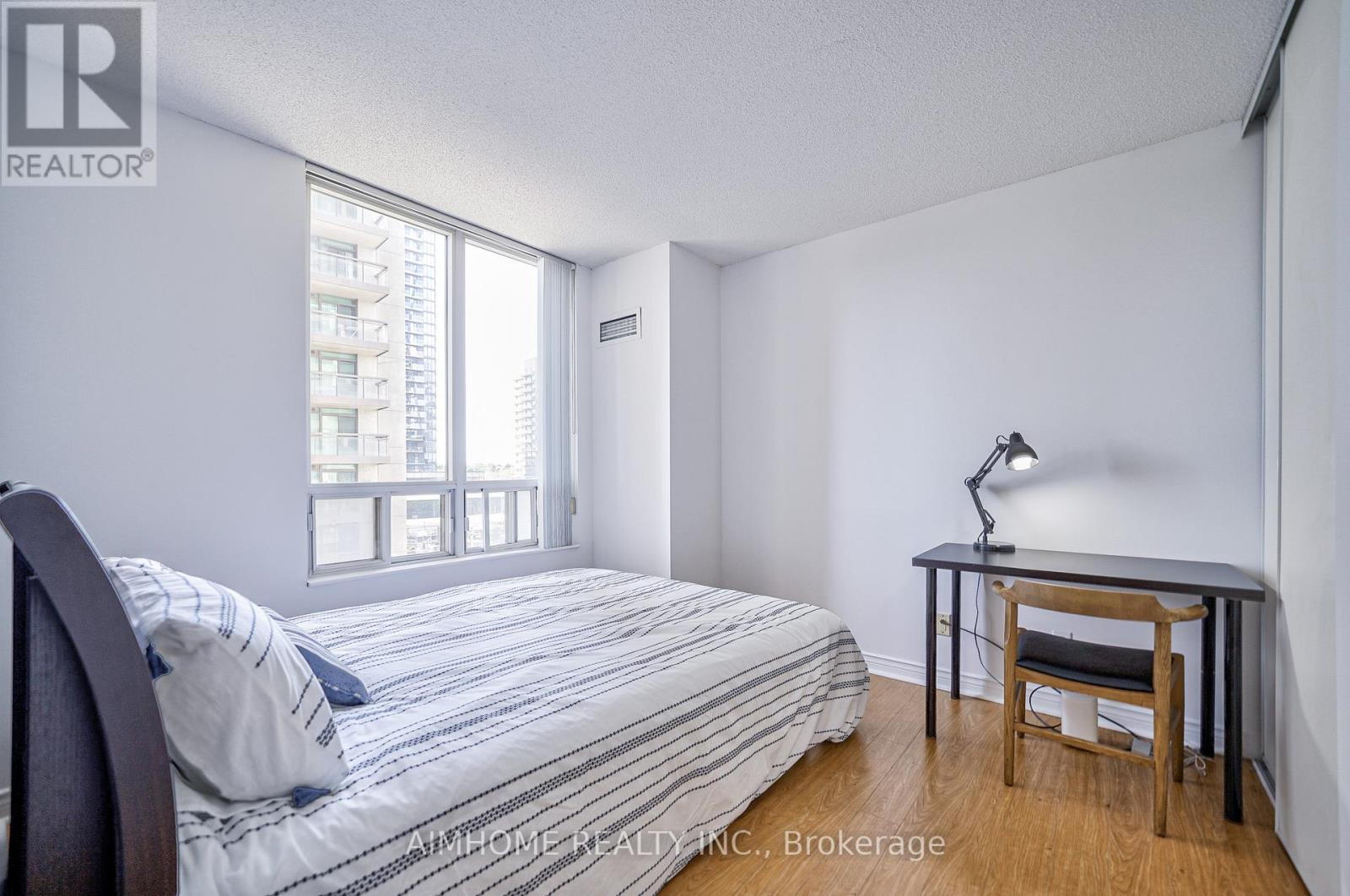710 - 256 Doris Avenue, Toronto, Ontario  M2N 6X8 - Photo 21 - C12165842