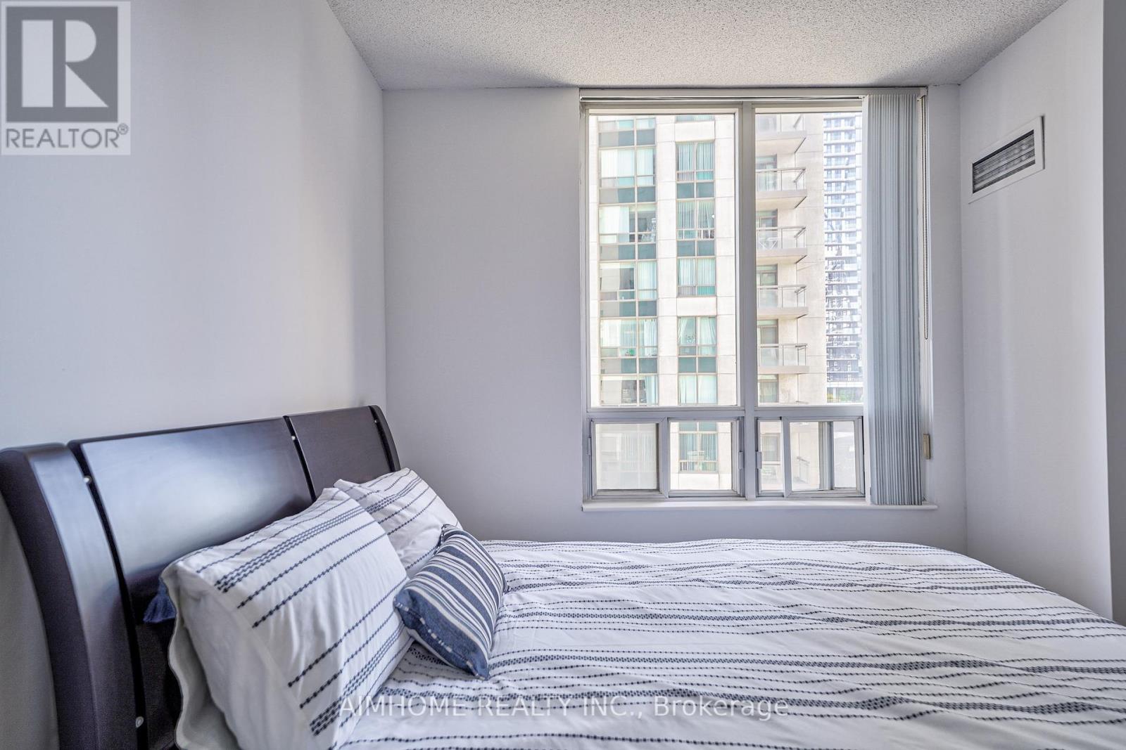 710 - 256 Doris Avenue, Toronto, Ontario  M2N 6X8 - Photo 23 - C12165842