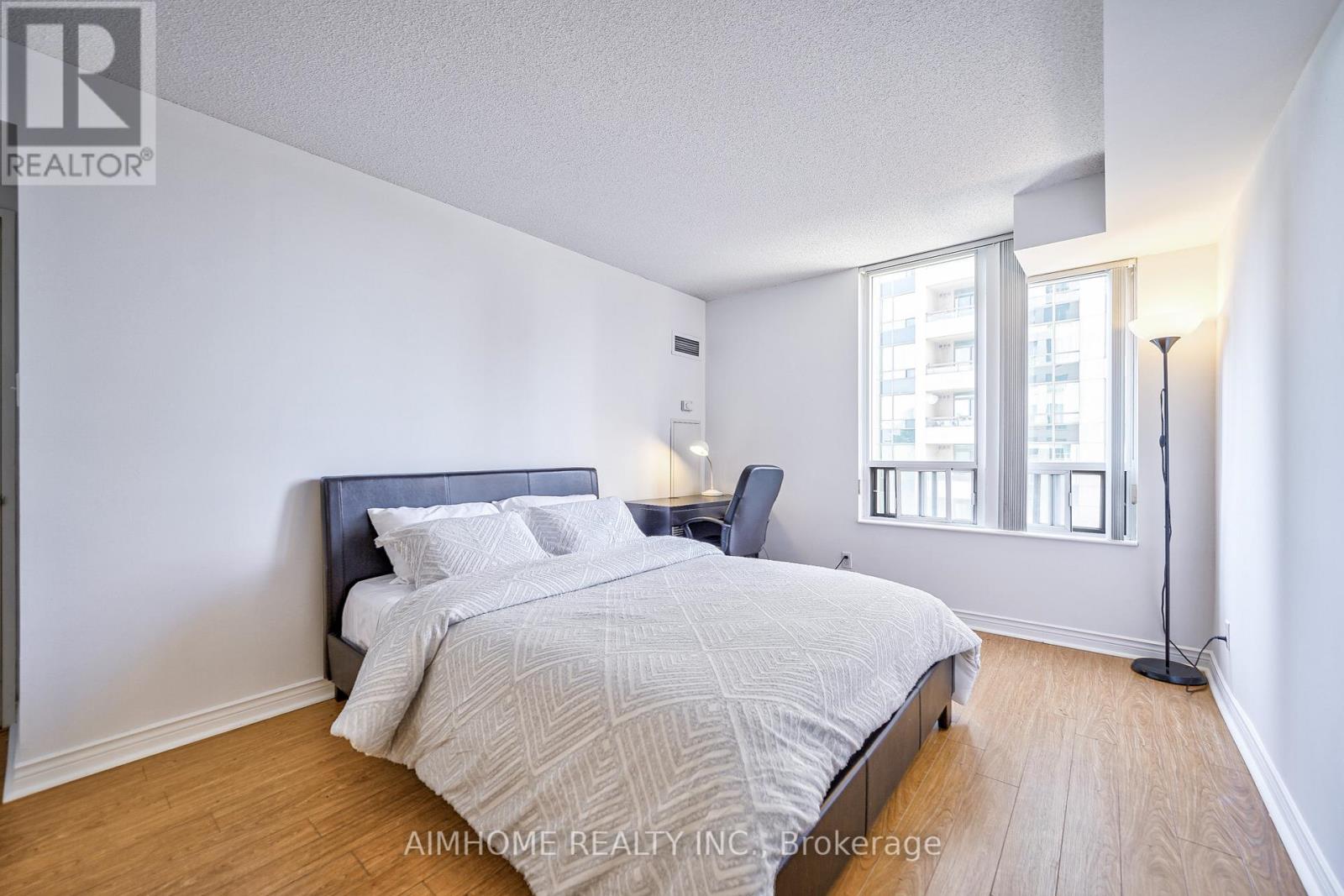 710 - 256 Doris Avenue, Toronto, Ontario  M2N 6X8 - Photo 28 - C12165842