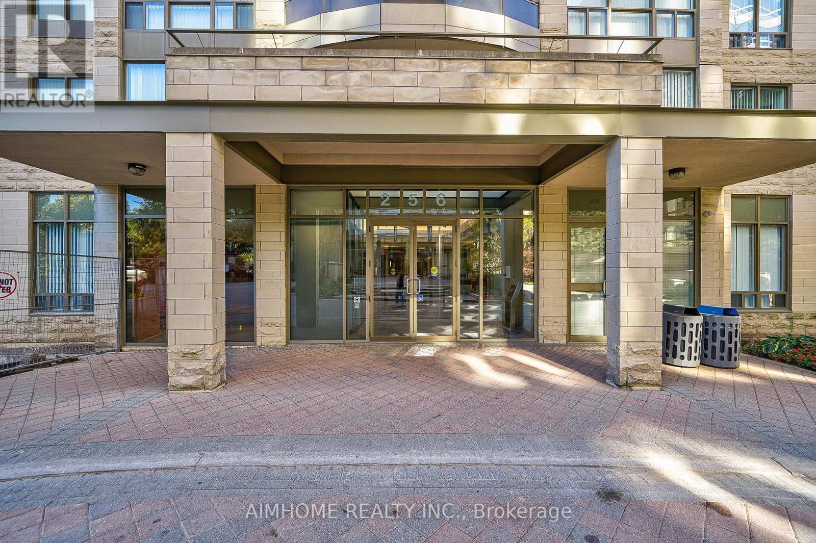 710 - 256 Doris Avenue, Toronto, Ontario  M2N 6X8 - Photo 3 - C12165842