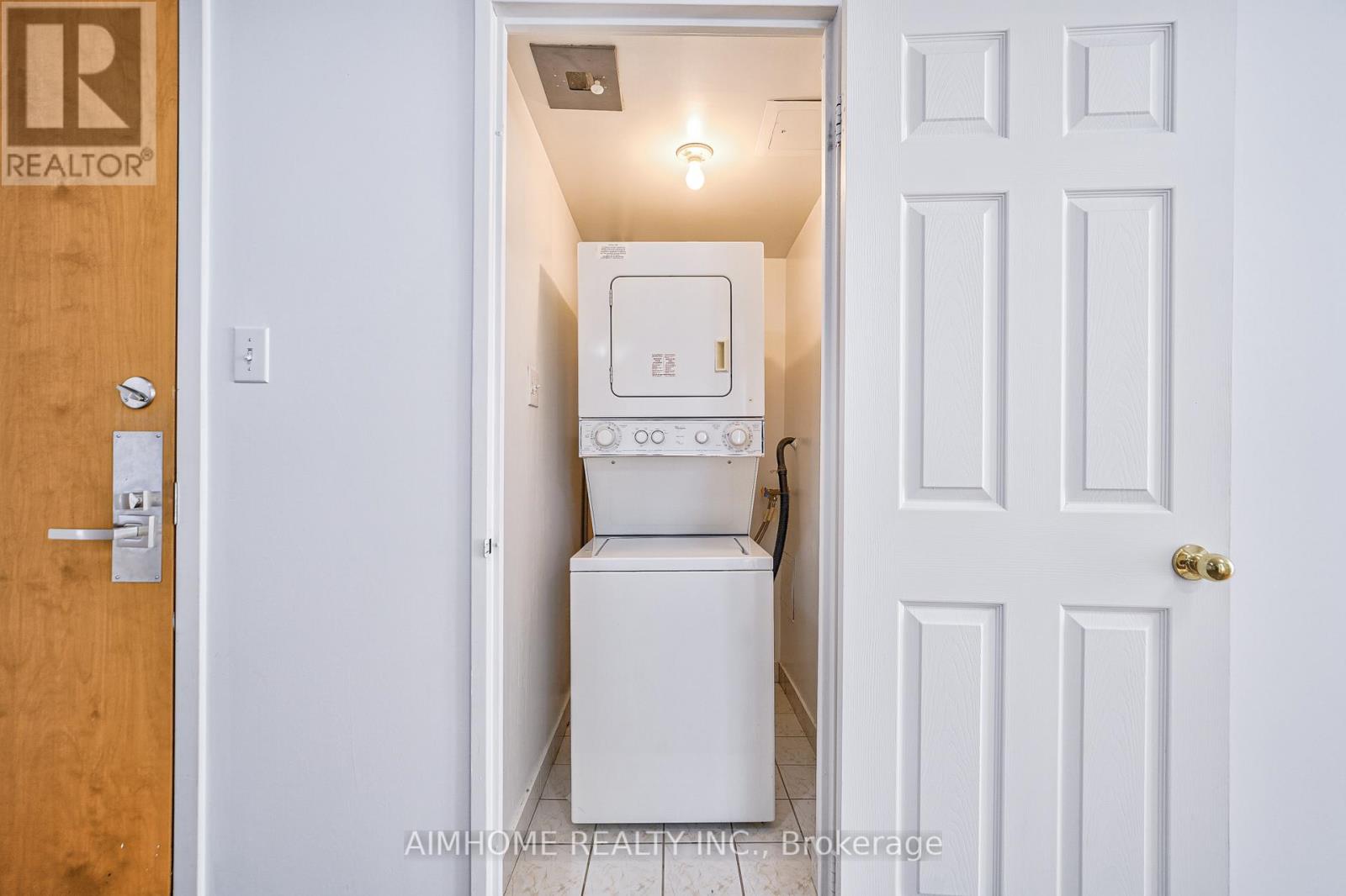 710 - 256 Doris Avenue, Toronto, Ontario  M2N 6X8 - Photo 34 - C12165842