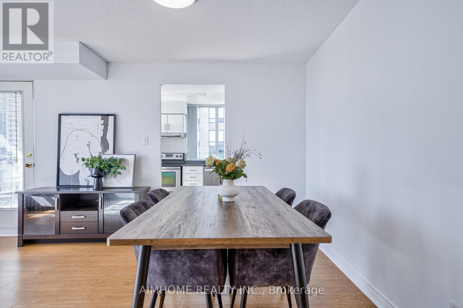 710 - 256 Doris Avenue, Toronto, Ontario  M2N 6X8 - Photo 7 - C12165842
