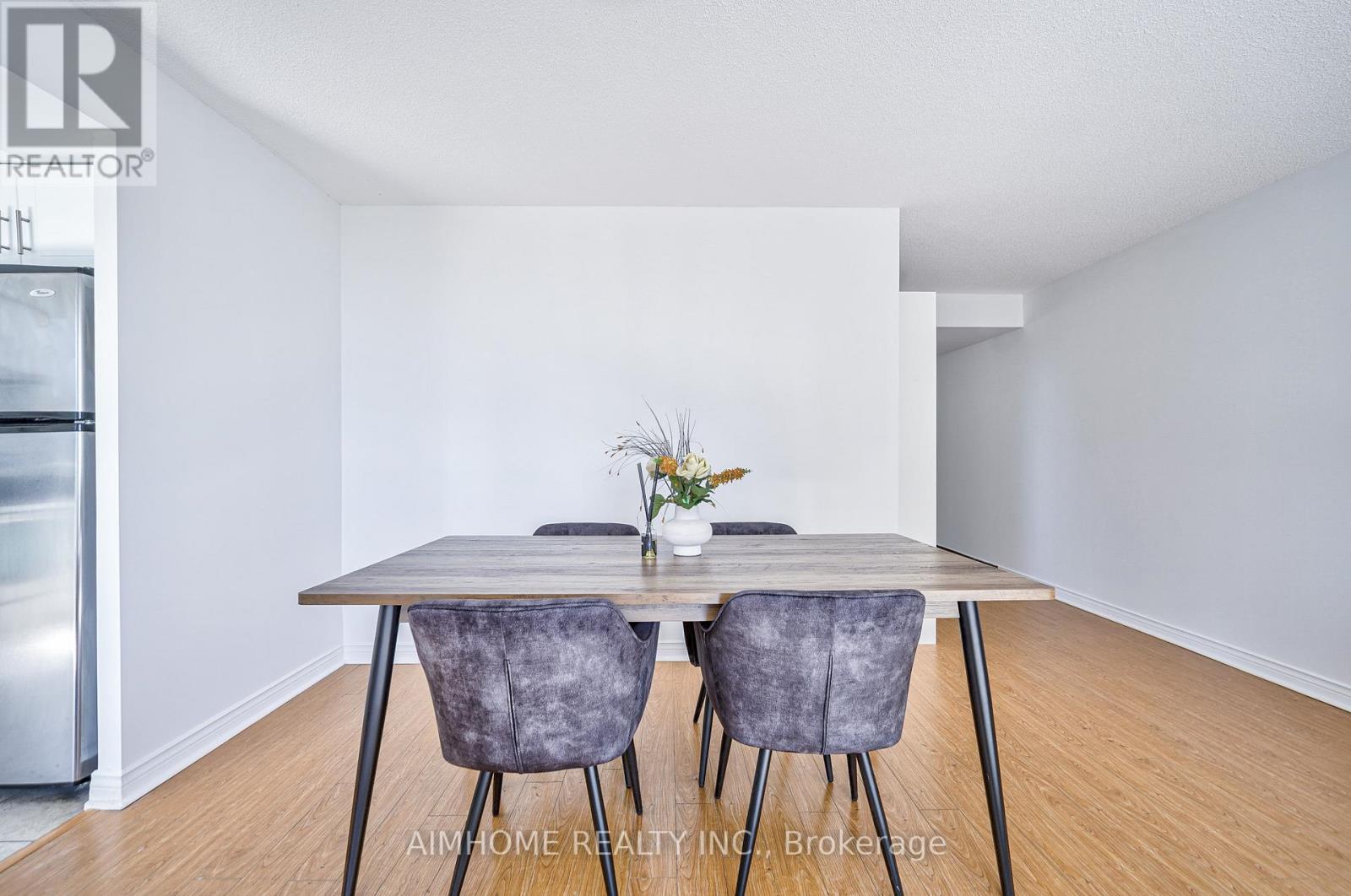 710 - 256 Doris Avenue, Toronto, Ontario  M2N 6X8 - Photo 8 - C12165842