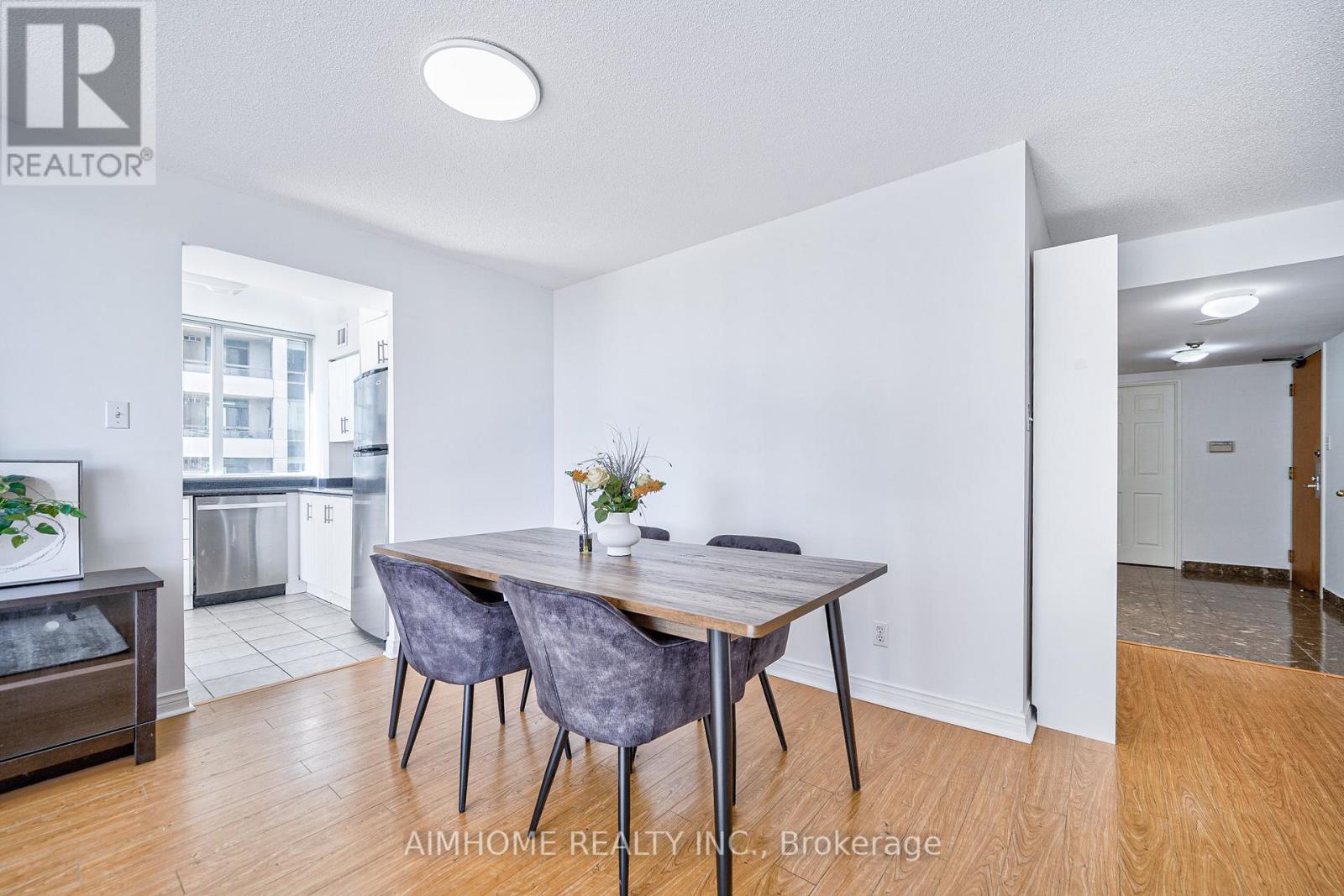 710 - 256 Doris Avenue, Toronto, Ontario  M2N 6X8 - Photo 9 - C12165842