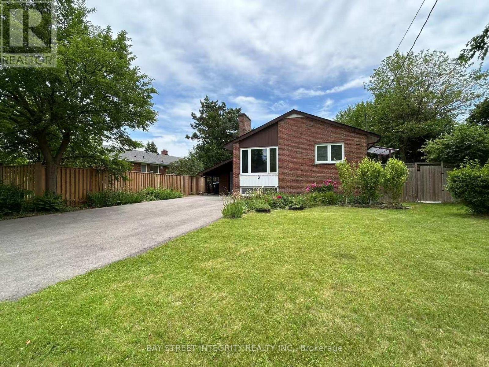 3 FLEETWELL COURT N, Toronto, Ontario