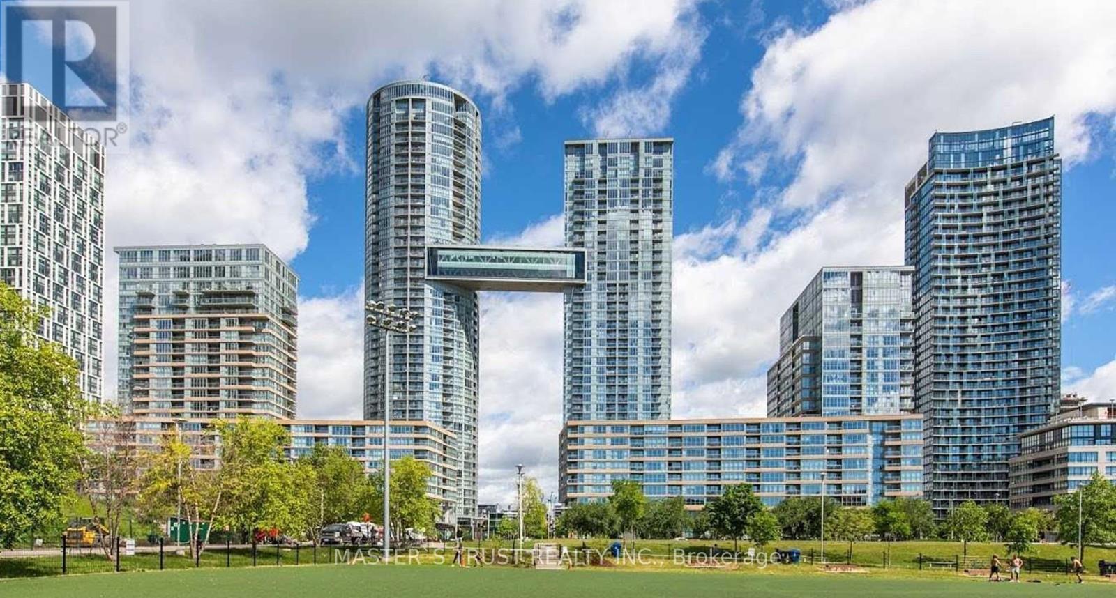 932 - 21 Iceboat Terrace, Toronto, Ontario  M5V 4A9 - Photo 1 - C12165912