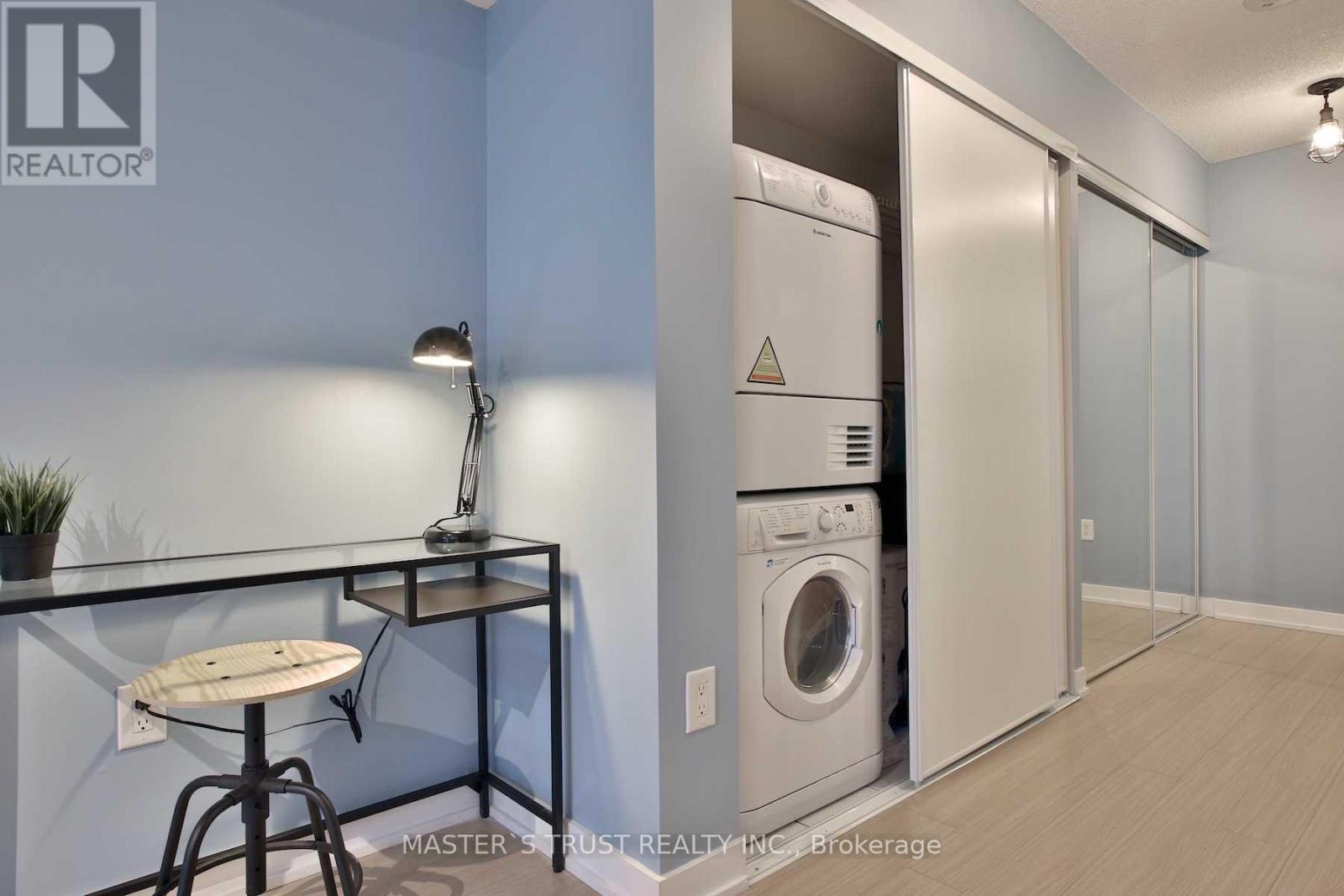 932 - 21 Iceboat Terrace, Toronto, Ontario  M5V 4A9 - Photo 11 - C12165912