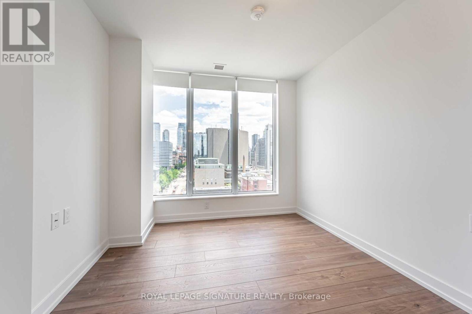 1108 - 203 College Street, Toronto, Ontario  M5T 1P9 - Photo 5 - C12165927