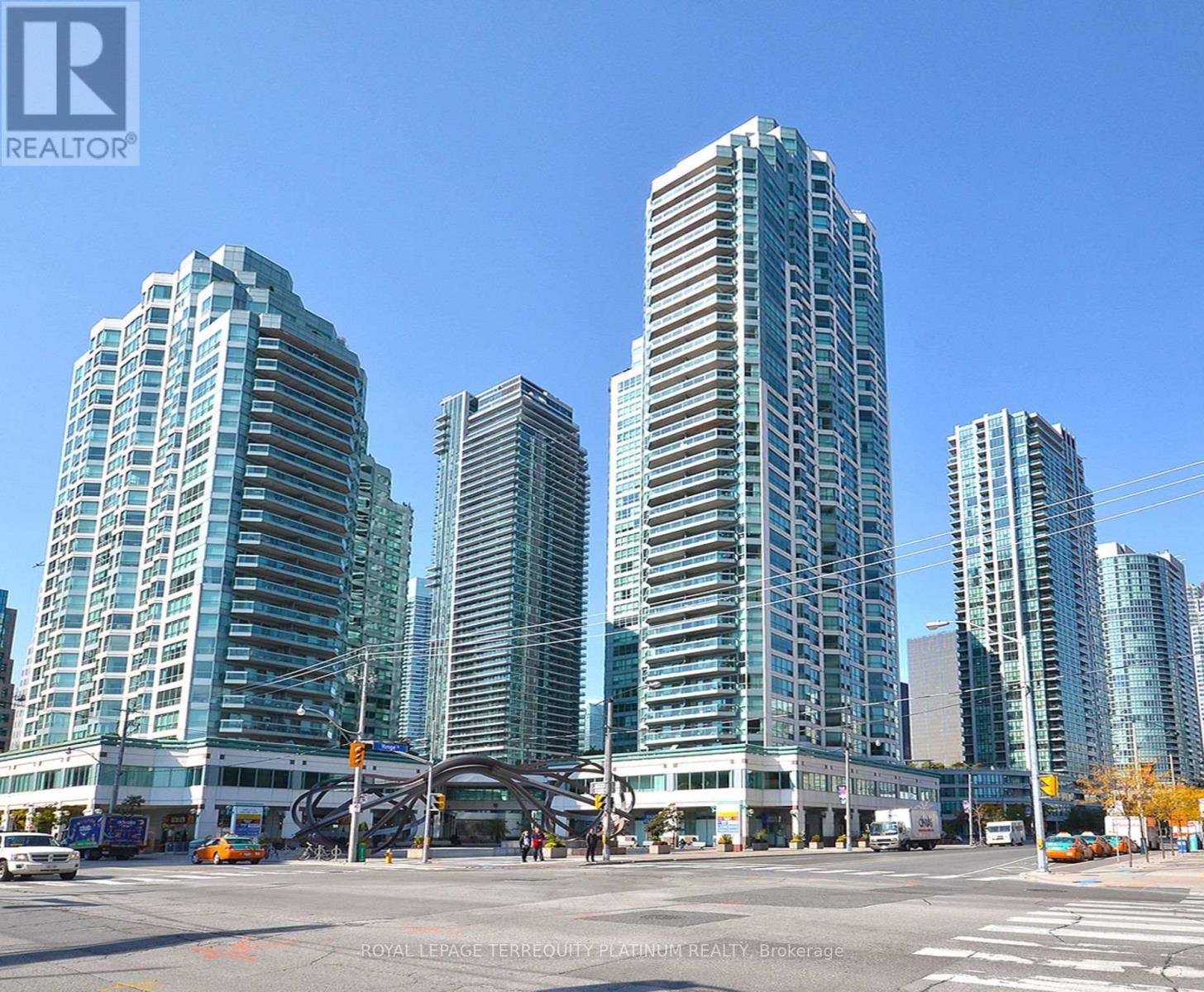 Ph6 - 10 Yonge Street, Toronto, Ontario  M5E 1R4 - Photo 1 - C12165956