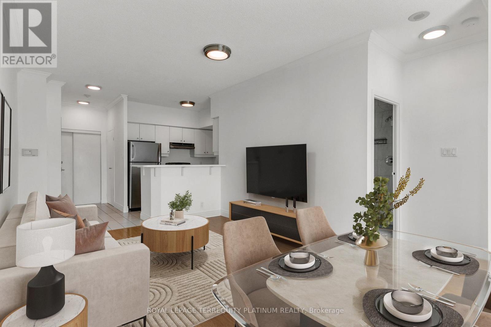 Ph6 - 10 Yonge Street, Toronto, Ontario  M5E 1R4 - Photo 3 - C12165956