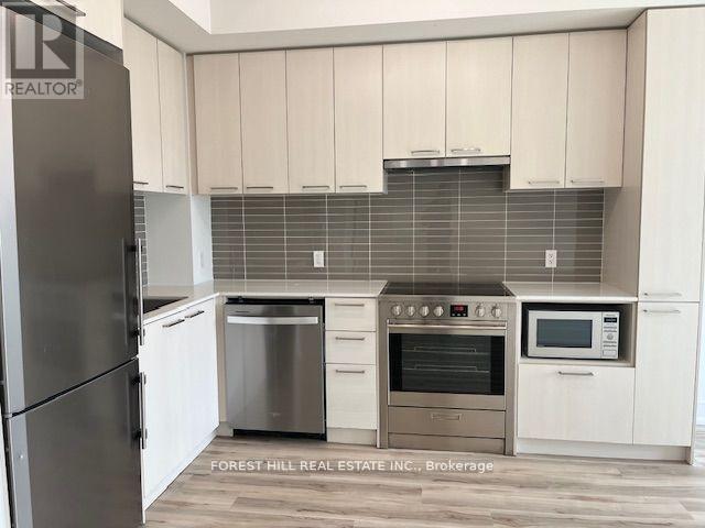 411 - 310 Tweedsmuir Avenue, Toronto, Ontario  M5P 2Y2 - Photo 8 - C12165987