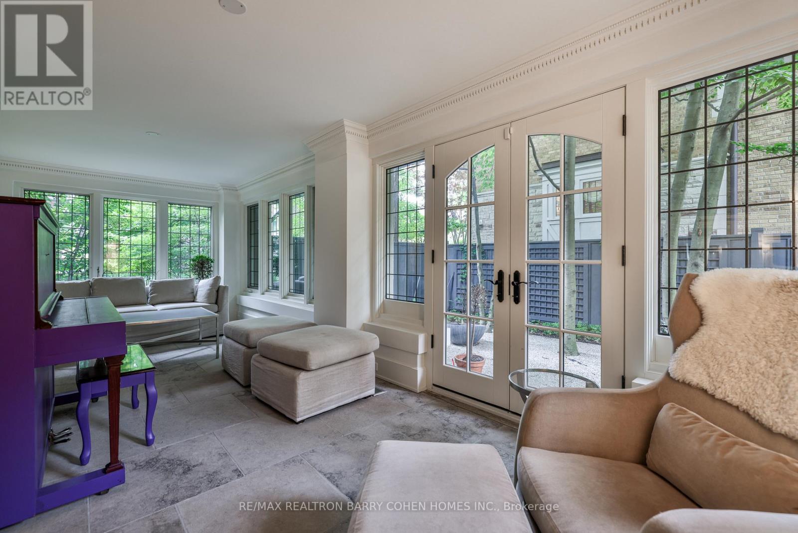 30 Whitney Avenue, Toronto, Ontario  M4W 2A8 - Photo 17 - C12166017
