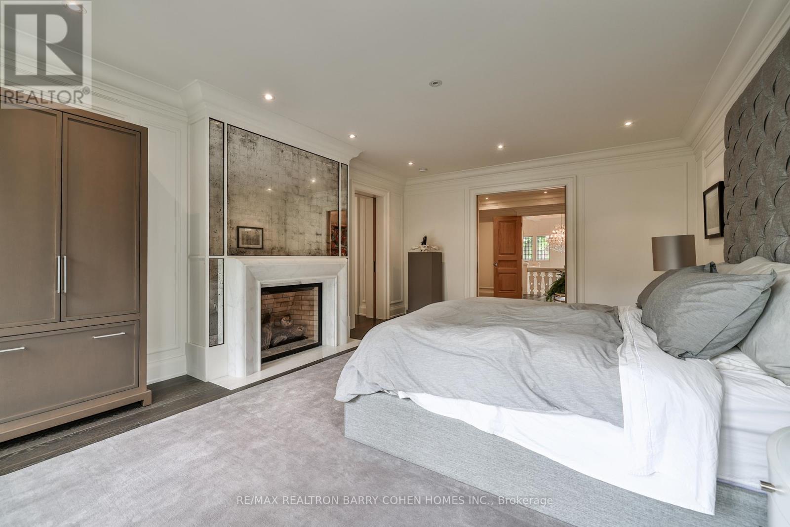 30 Whitney Avenue, Toronto, Ontario  M4W 2A8 - Photo 21 - C12166017