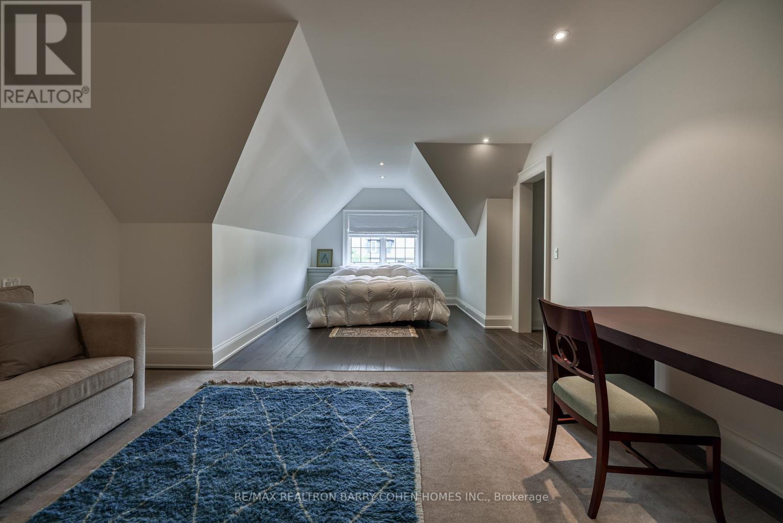 30 Whitney Avenue, Toronto, Ontario  M4W 2A8 - Photo 33 - C12166017
