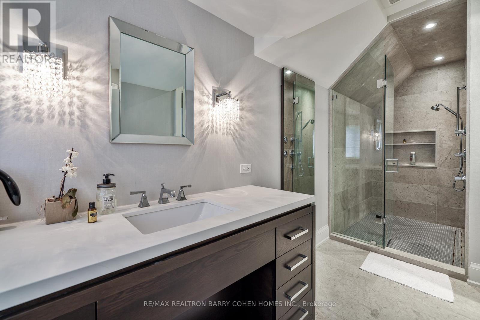 30 Whitney Avenue, Toronto, Ontario  M4W 2A8 - Photo 34 - C12166017