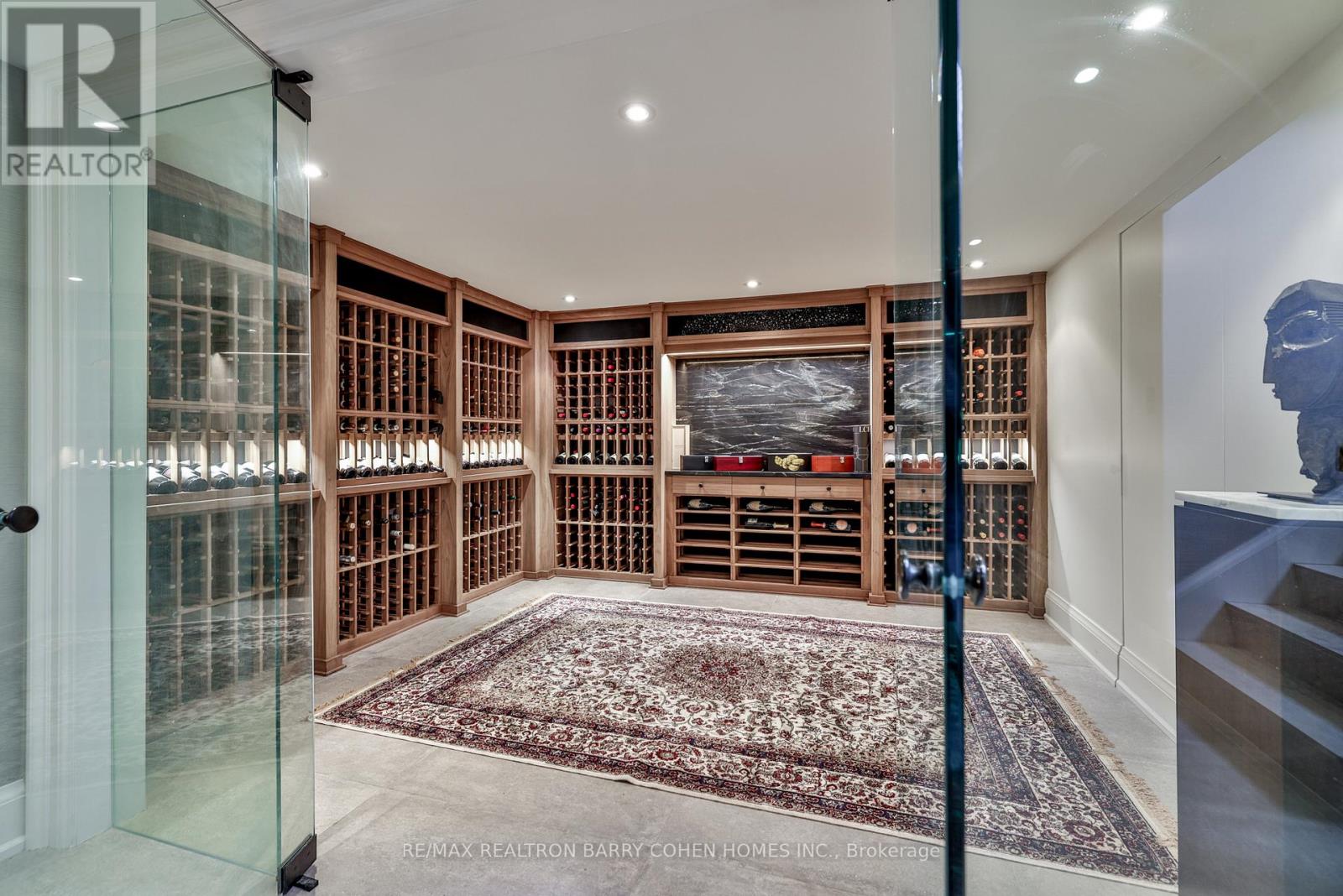 30 Whitney Avenue, Toronto, Ontario  M4W 2A8 - Photo 41 - C12166017