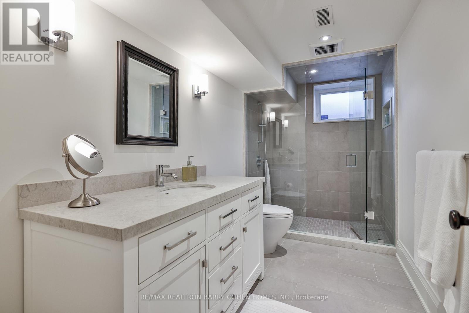 30 Whitney Avenue, Toronto, Ontario  M4W 2A8 - Photo 42 - C12166017