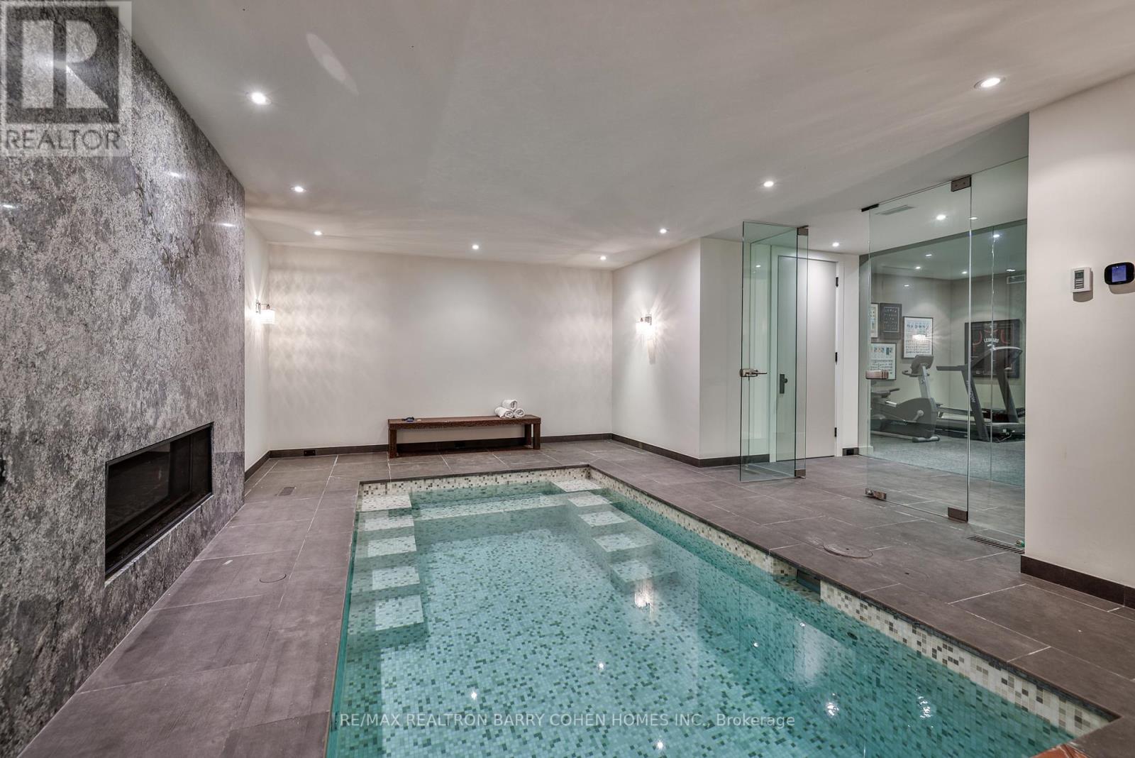 30 Whitney Avenue, Toronto, Ontario  M4W 2A8 - Photo 46 - C12166017