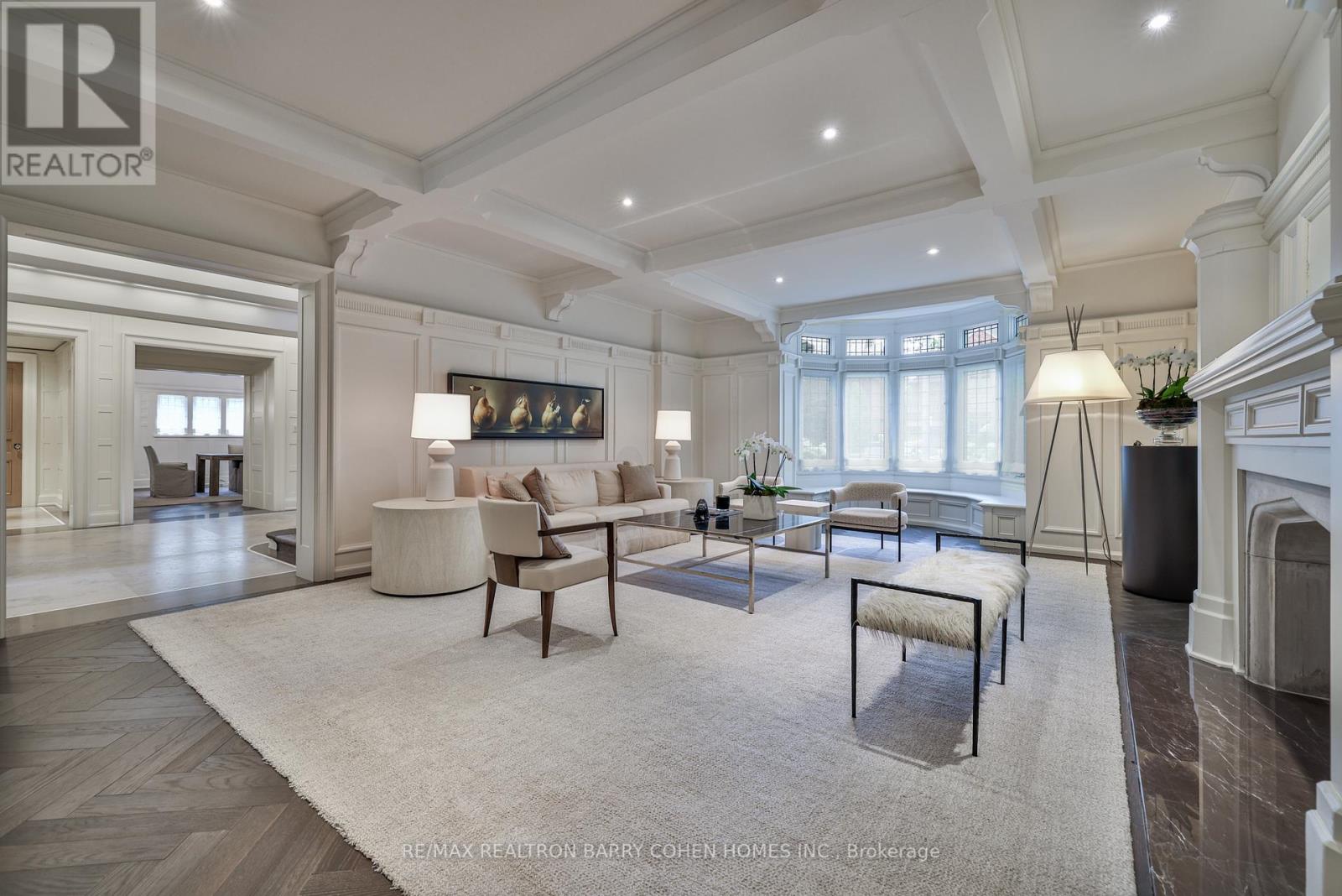 30 Whitney Avenue, Toronto, Ontario  M4W 2A8 - Photo 6 - C12166017
