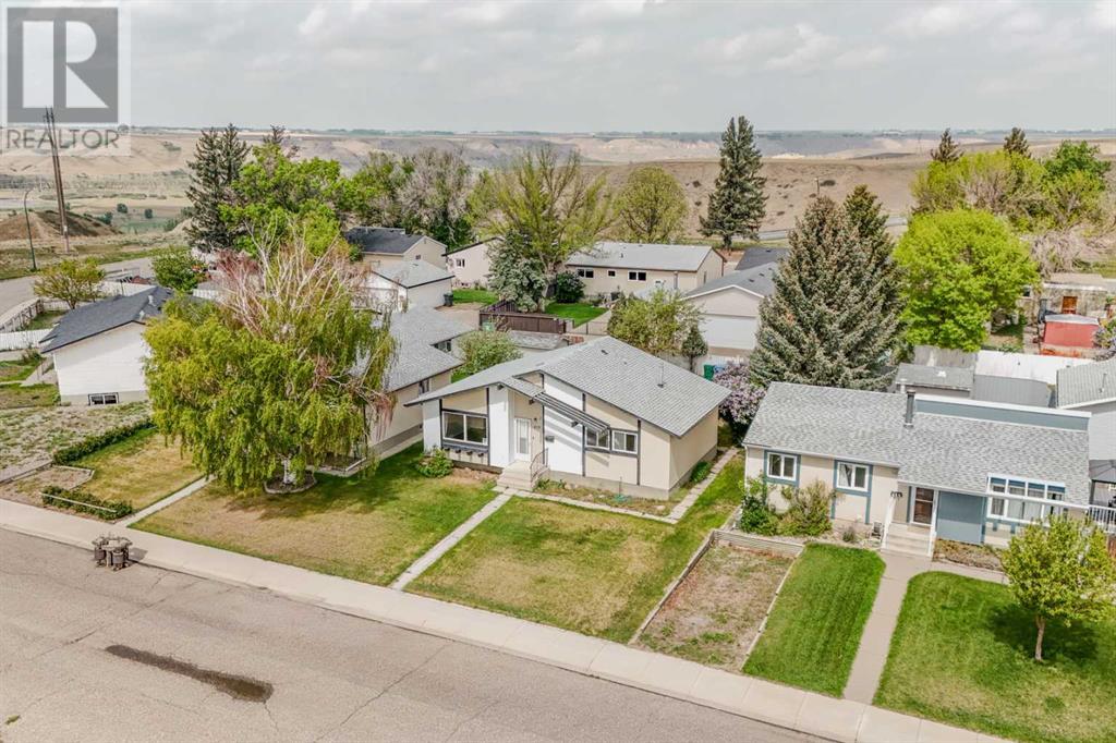 Property at 419 Ventura Road N image 3