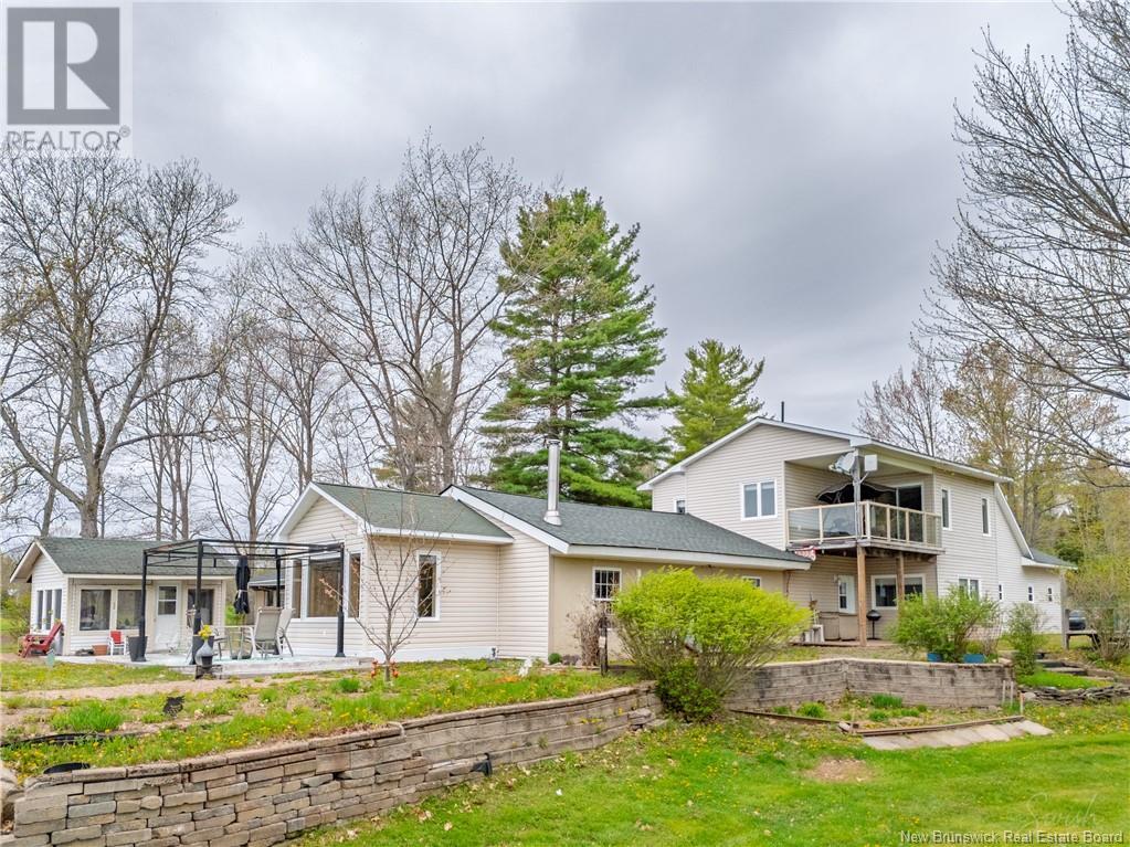 870 Route 690, Maquapit Lake, New Brunswick