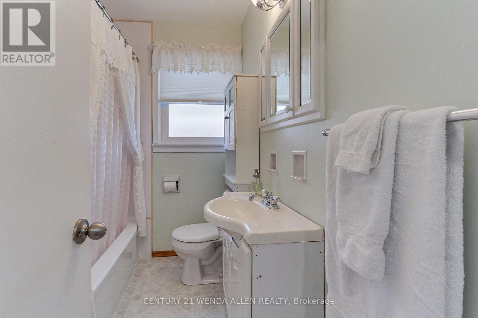 591 Adelaide Street W, Oshawa, Ontario  L1J 2S2 - Photo 20 - E12165810